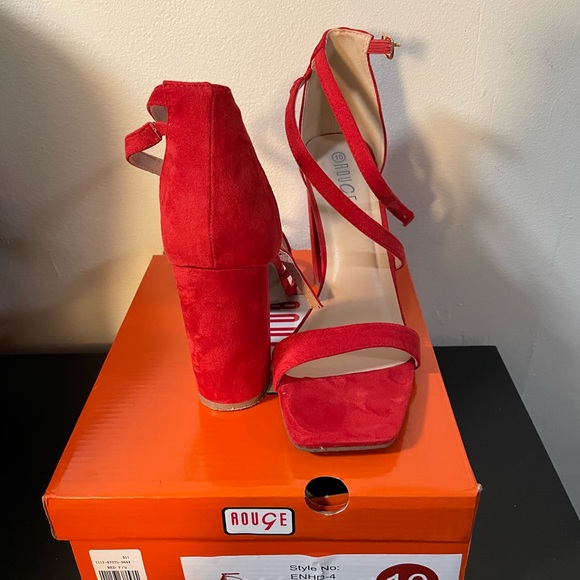 SEXY RED - Picture 7 of 10